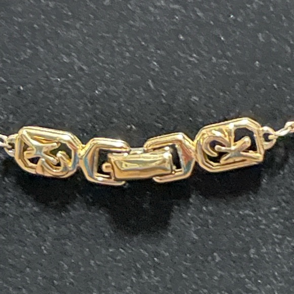 🔥2 Vintage Nina Ricci Necklaces in Great Used Condition - Picture 11 of 13